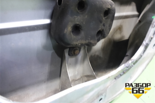 Дверь передняя правая для Mitsubishi Lancer-9  с 2003-2008г (Лансер)