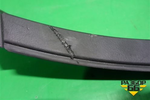 Молдинг лобового стекла левый (A1186904900) для Mercedes Benz CLA C118 с 2019г (ЦЛА)