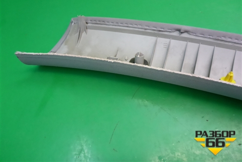 Обшивка стойки лобового стекла правая (8641764) для Volvo S40 с 2004-2012г (C40)