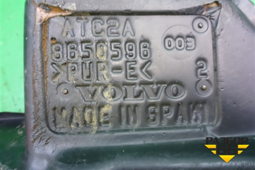 Пыльник переднего крыла правого (8650596) для Volvo S40 с 2004-2012г (C40)