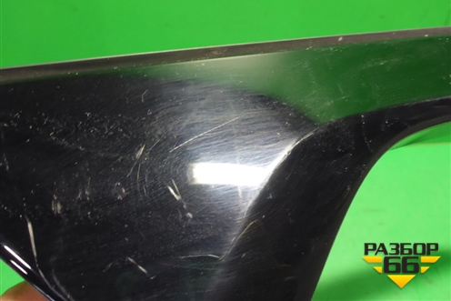 Накладка двери багажника (правая) (4K98548725FQ) для Audi A6 (C8) с 2018г (А6)