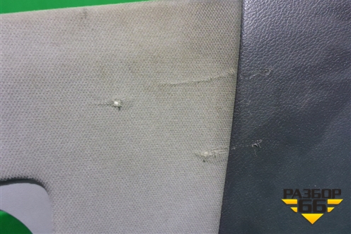 Обшивка стойки центральная левая (7L6867239) для Volkswagen Touareg c 2002-2010г (Туарег)