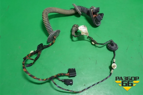 Проводка двери задней правой (7L6971694D) для Volkswagen Touareg c 2002-2010г (Туарег)