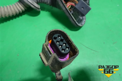 Проводка двери задней правой (7L6971694D) для Volkswagen Touareg c 2002-2010г (Туарег)