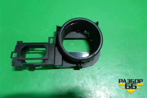 Кронштейн (модуля управления светом фар) (7L6858903T) для Volkswagen Touareg c 2002-2010г (Туарег)