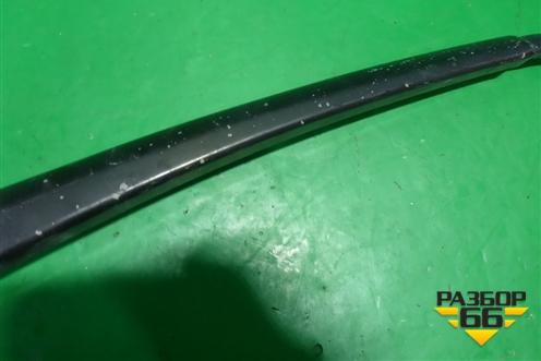 Поводок стеклоочистителя левый для Volkswagen Touareg c 2002-2010г (Туарег)