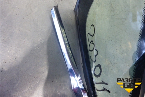 Стекло глухое левое (заднее) (6272048280) для Lexus RX 300 c 2009-2015г (РХ)