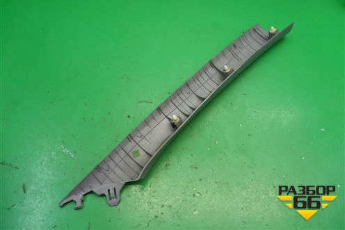 Обшивка стойки лобового стекла левая (858103E000) для Kia Sorento I с 2002-2011г (Соренто 1)