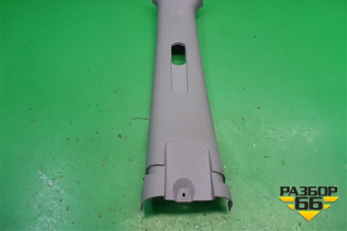 Обшивка стойки центральная верхняя левая (858223E000) для Kia Sorento I с 2002-2011г (Соренто 1)