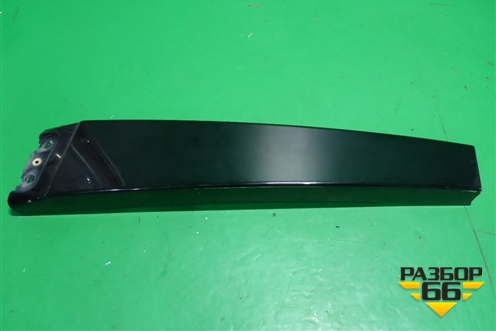 Накладка стойки (центральной правая) для Volkswagen Touareg c 2002-2010г (Туарег)