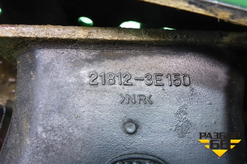 Опора двигателя (2.4л G4JS) (218123E150) для Kia Sorento I с 2002-2011г (Соренто 1)