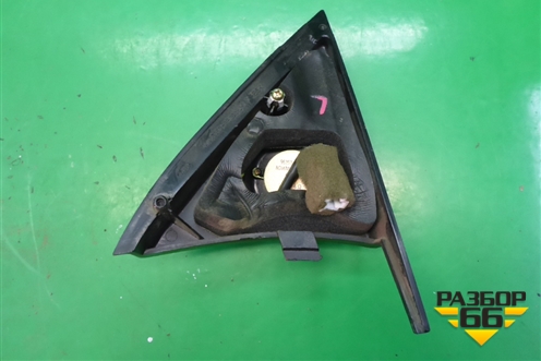 Накладка двери передней левой уголок (963503E000) для Kia Sorento I с 2002-2011г (Соренто 1)