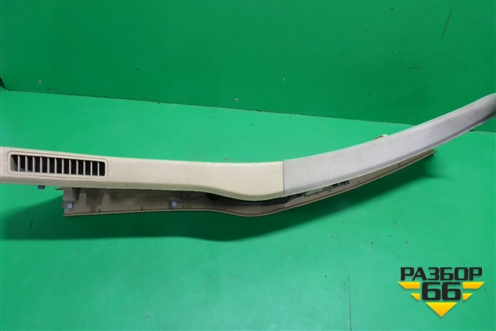 Обшивка стойки центральная левая (7L6867239) для Volkswagen Touareg c 2002-2010г (Туарег)