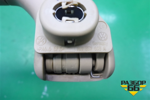 Ручка внутренняя потолочная (задняя левая) для Volkswagen Touareg c 2002-2010г (Туарег)