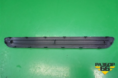 Накладка порога внутренняя (задняя) (7P0853656) для Volkswagen Touareg с 2010-2018г (Туарег)