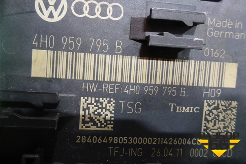 Блок комфорта (задней двери) (4H0959795B) для Volkswagen Touareg с 2010-2018г (Туарег)
