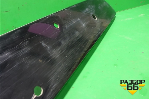 Накладка переднего бампера (51118090085) для BMW X7 G07 с 2018г (Х7 Г07)