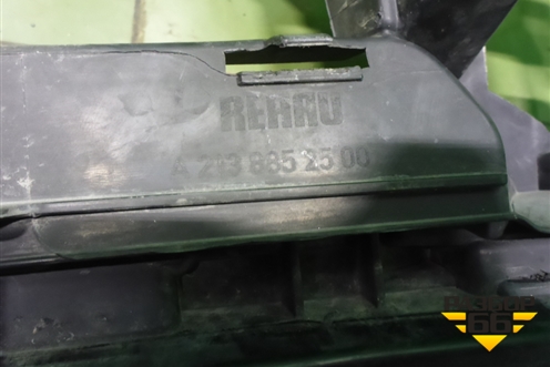 Кронштейн переднего бампера центральный (A2138852500) для Mercedes Benz E-Klass W213 с 2016г (Е)