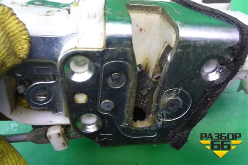 Замок двери передней правой (8220179J41) для Suzuki SX4 с 2006-2013г (СХ4)