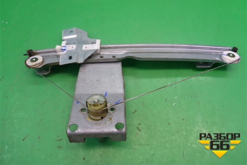 Стеклоподъёмник механический задний правый для Renault Duster I с 2010-2021г (Дастер)