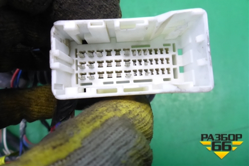 Проводка двери передней правой (916101D173) для Kia Carens с 2006-2012г (Каренс 2)