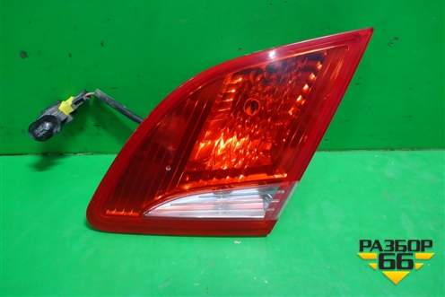 Фонарь задний внутренний правый (9678059780) для Peugeot 408 с 2012г