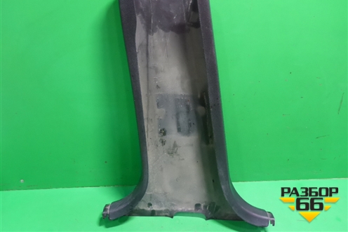 Обшивка стойки центральная нижняя правая (MR444208) для Mitsubishi Lancer-9  с 2003-2008г (Лансер)