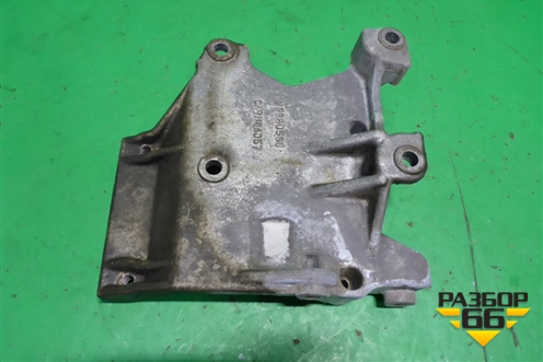 Кронштейн компрессора кондиционера (MR360566) для Mitsubishi Lancer-9  с 2003-2008г (Лансер)