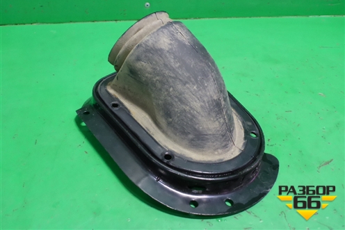 Кожух рулевой колонки (нижний на пол) (MR493830) для Mitsubishi Lancer-9  с 2003-2008г (Лансер)