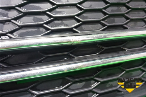 Решетка в передний бампер левая (S-Line) (8W0807681F) для Audi A4 (В9) с 2015г (А4)