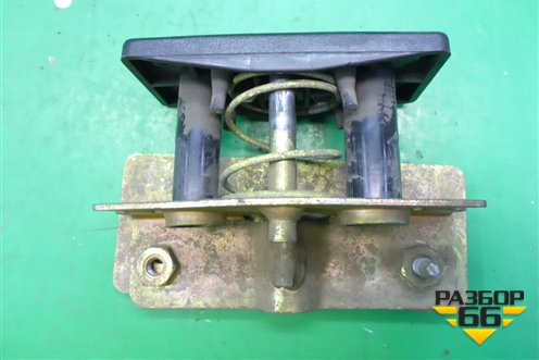 Замок багажника ответная часть для Peugeot 407 с 2004г