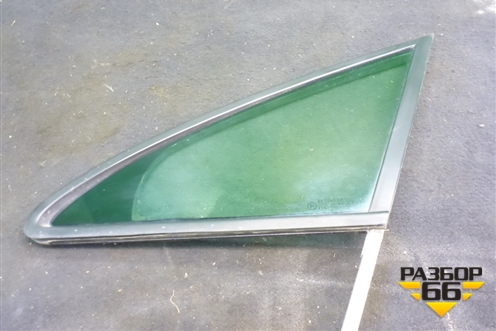Стекло двери передней левой форточка для Peugeot 407 с 2004г