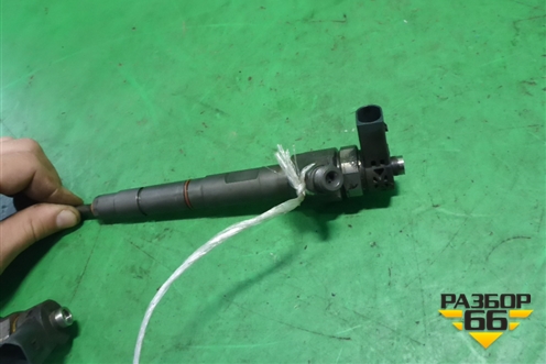 Форсунка дизельная электрическая ( 2.0л CLJ) для Volkswagen Tiguan с 2011-2016г (Тигуан)