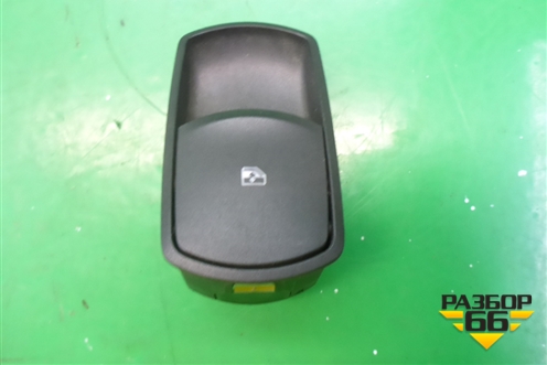Кнопка стеклоподъёмника передняя правая (13189333) для Opel Corsa D с 2006-2014г (Корса Д)