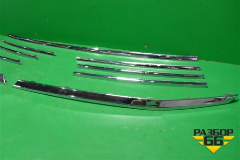 Накладка на решетку радиатора комплект (после 2019г) для Volkswagen Transporter T6 с 2015г (Транспортер Т6)