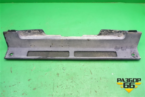 Накладка переднего бампера центральная для Mercedes Benz TRUCK Axor 2 с 2004г (Аксор)