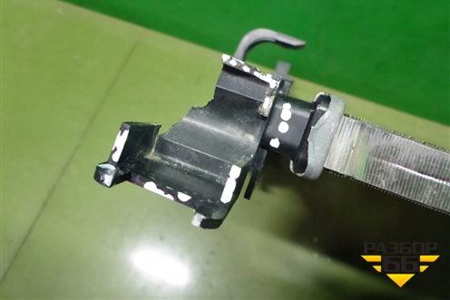 Радиатор охлаждения (214106179R) для Renault Logan II с 2012г (Логан)