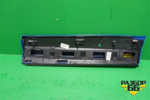 Накладка двери задней правой (83A853970A) для Audi Q3 с 2018-2025г (Ку 3)