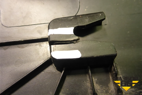 Накладка переднего крыла правого (87714D7000) для Hyundai Tucson с 2015-2022г (Туксон)