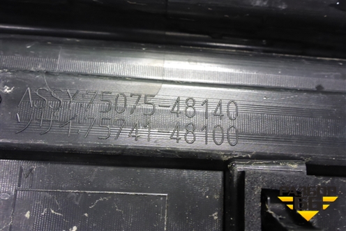 Накладка двери задней правой (7507548140) для Lexus RX 350 c 2015г (РХ)