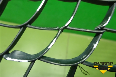 Решетка в передний бампер центральная (AMG) (A1668857822) для Mercedes Benz ML-Klass W166 c 2011г (МЛ)