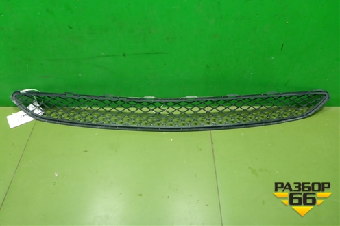 Решетка в передний бампер центральная (AMG) (A1668857822) для Mercedes Benz ML-Klass W166 c 2011г (МЛ)