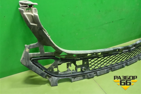 Кронштейн переднего бампера центральный (под парктроник) (A1668853965) для Mercedes Benz GLS-Klass X166 с 2015г (ГЛС)