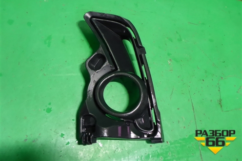 Накладка ПТФ левая (после 2016г) (814820E190) для Toyota Highlander с 2013-2021г (Хайлендер)