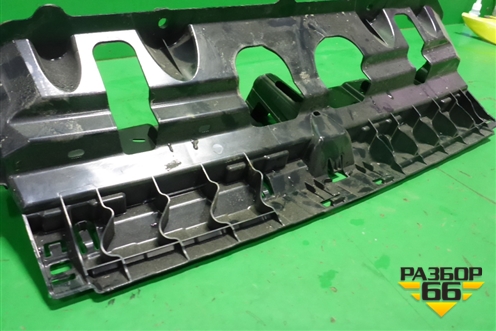 Кронштейн заднего бампера (51128069250) для BMW X5 G05 с 2018г (Х5 Г05)