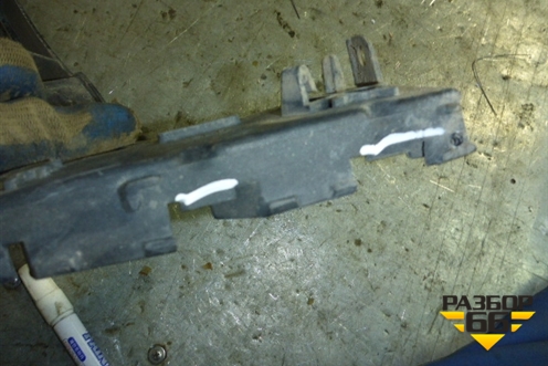 Кронштейн заднего бампера левый (5 дверный кузов) для Peugeot 207 с 2006-2015г