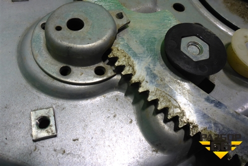 Стеклоподъёмник электрический двери правой  (без мотора) для Scania 5 P Series с 2004-2016г