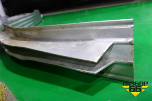 Накладка порога внутренняя правая  (1476082) для Scania 5 P Series с 2004-2016г