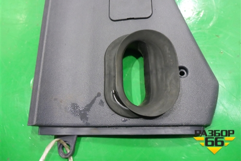 Накладка на торпедо  (боковая правая) (1736338) для Scania 5 P Series с 2004-2016г