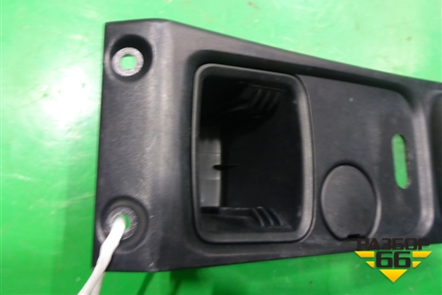 Накладка декоративная (под бардачок и кран ручного тормоза) (1443277) для Scania 5 P Series с 2004-2016г